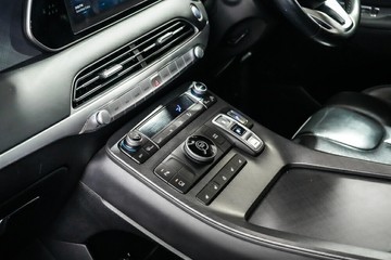 https://vehicle-cdn.autoleague.cloud/17009_11018855_23.jpg