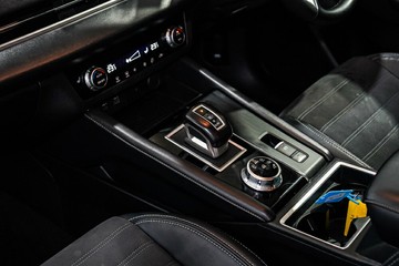 https://vehicle-cdn.autoleague.cloud/17009_11018864_23.jpg