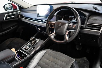 https://vehicle-cdn.autoleague.cloud/17009_11018865_11.jpg