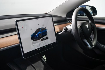 https://vehicle-cdn.autoleague.cloud/17009_11018870_20.jpg