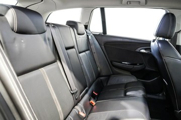 https://vehicle-cdn.autoleague.cloud/17009_11018881_18.jpg