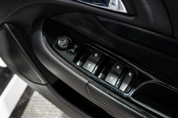 https://vehicle-cdn.autoleague.cloud/17009_11018881_23.jpg