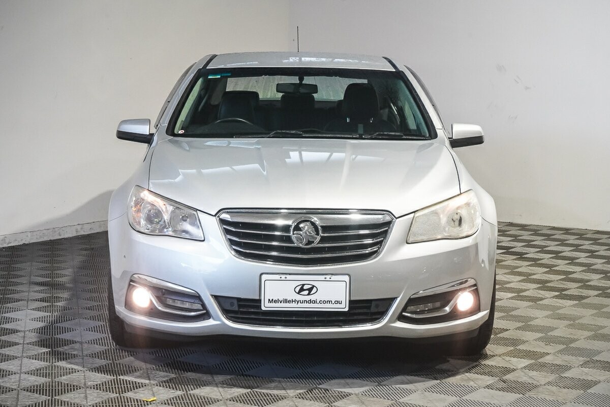 Holden Calais image 3