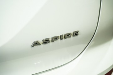 https://vehicle-cdn.autoleague.cloud/17009_11018895_20.jpg