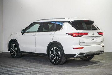 https://vehicle-cdn.autoleague.cloud/17009_11018895_4.jpg
