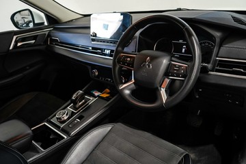 https://vehicle-cdn.autoleague.cloud/17009_11018895_9.jpg