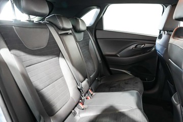 https://vehicle-cdn.autoleague.cloud/17009_11018897_17.jpg