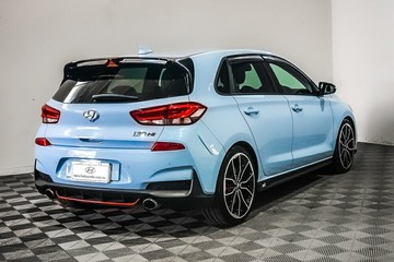 https://vehicle-cdn.autoleague.cloud/17009_11018897_6.jpg