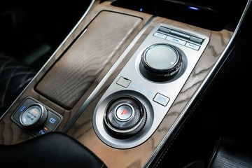 https://vehicle-cdn.autoleague.cloud/17009_11018899_19.jpg