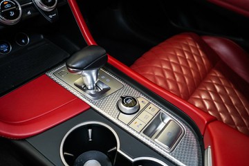 https://vehicle-cdn.autoleague.cloud/17009_11018901_22.jpg