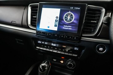https://vehicle-cdn.autoleague.cloud/17009_11018914_15.jpg