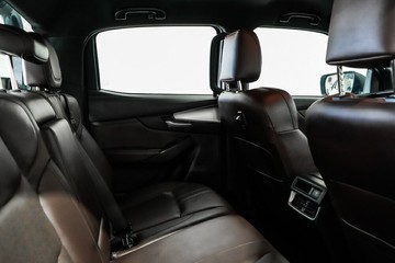 https://vehicle-cdn.autoleague.cloud/17009_11018914_18.jpg