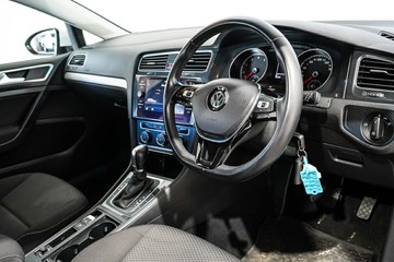 https://vehicle-cdn.autoleague.cloud/17009_11018918_10.jpg