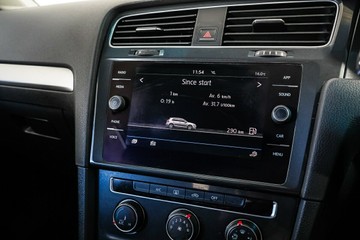 https://vehicle-cdn.autoleague.cloud/17009_11018918_15.jpg