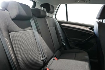 https://vehicle-cdn.autoleague.cloud/17009_11018918_18.jpg