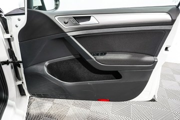 https://vehicle-cdn.autoleague.cloud/17009_11018918_21.jpg