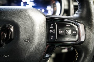https://vehicle-cdn.autoleague.cloud/17009_11018921_14.jpg