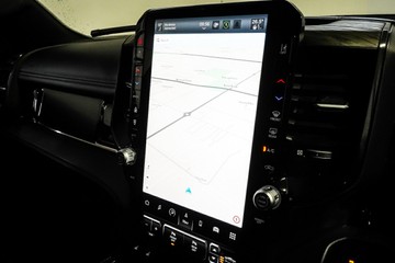 https://vehicle-cdn.autoleague.cloud/17009_11018921_16.jpg