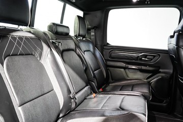 https://vehicle-cdn.autoleague.cloud/17009_11018921_18.jpg