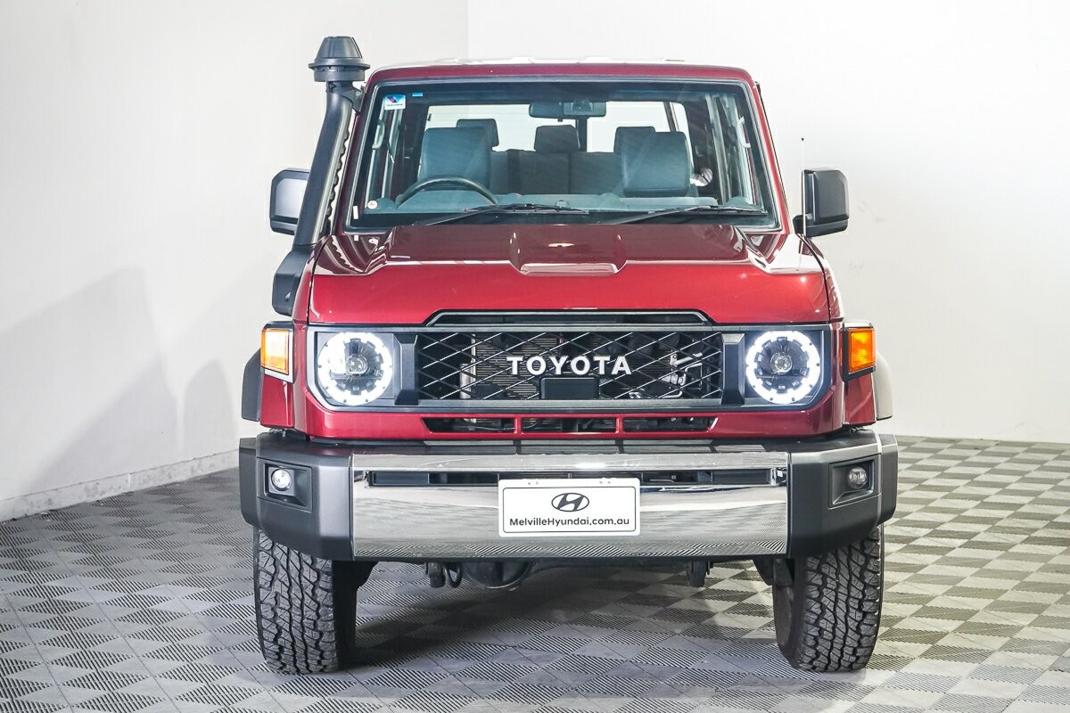 Toyota Landcruiser image 3