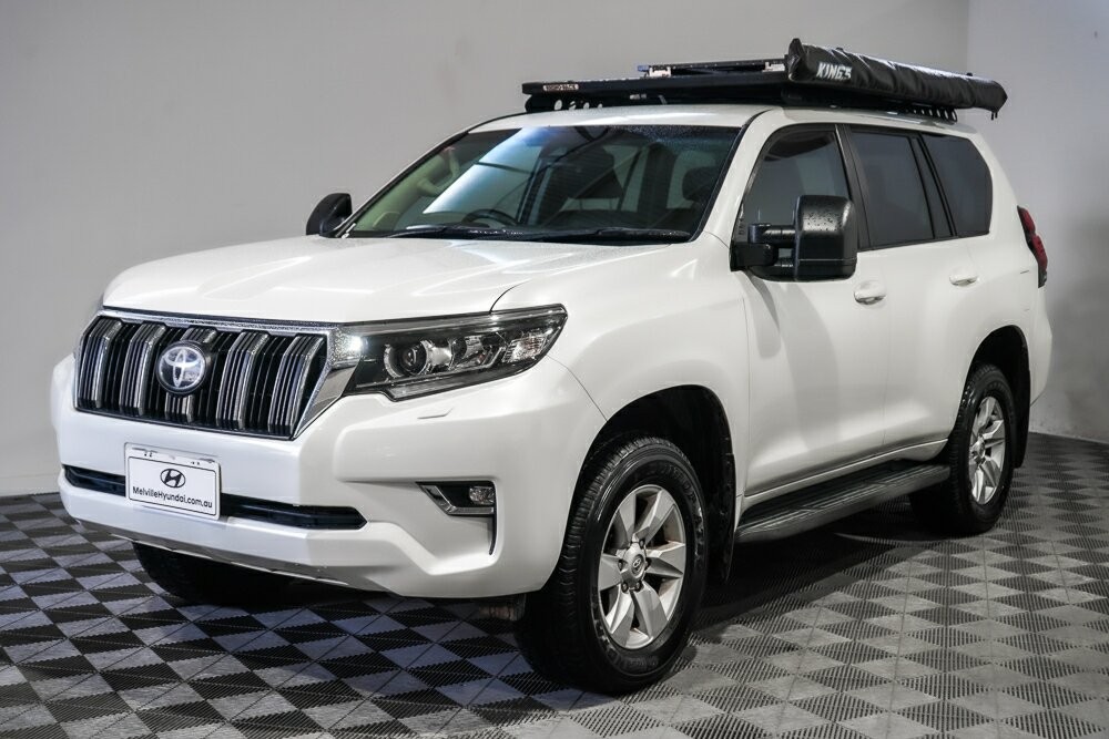 Toyota Landcruiser Prado image 4