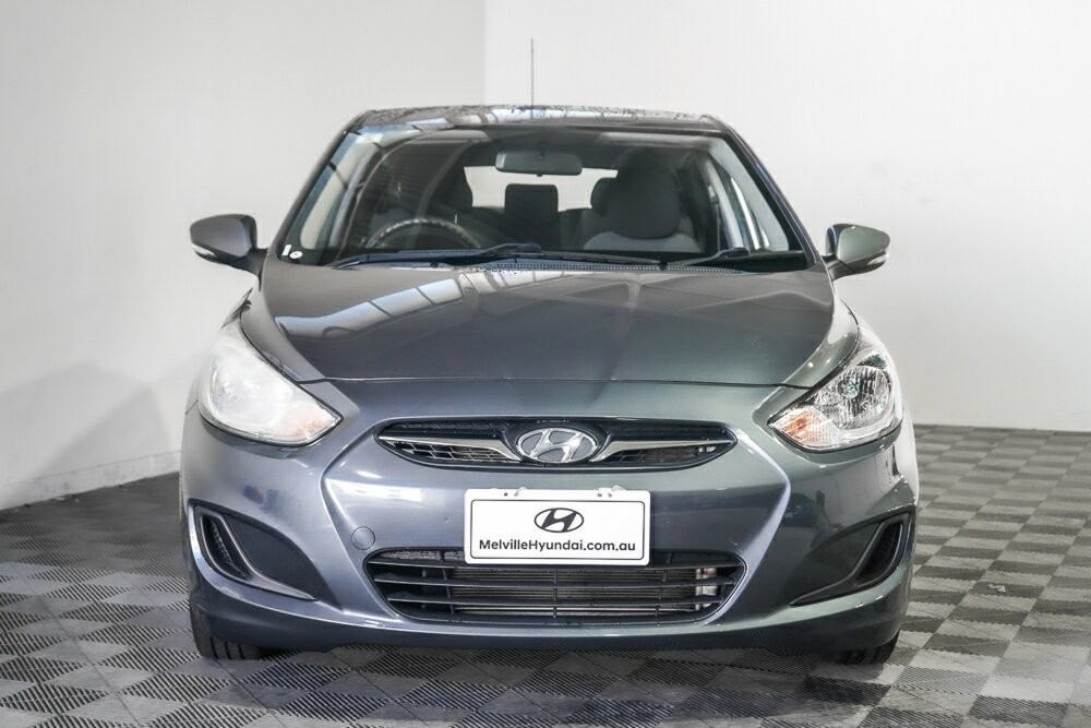 Hyundai Accent image 3
