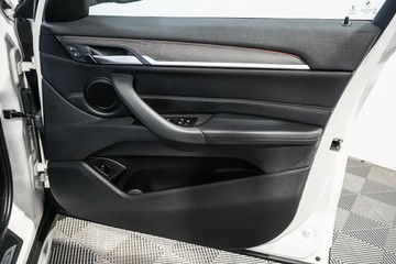 https://vehicle-cdn.autoleague.cloud/17009_11018950_20.jpg