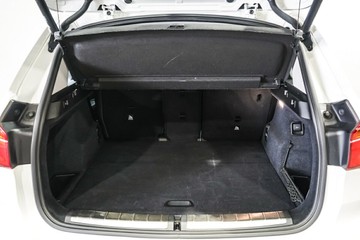 https://vehicle-cdn.autoleague.cloud/17009_11018950_8.jpg