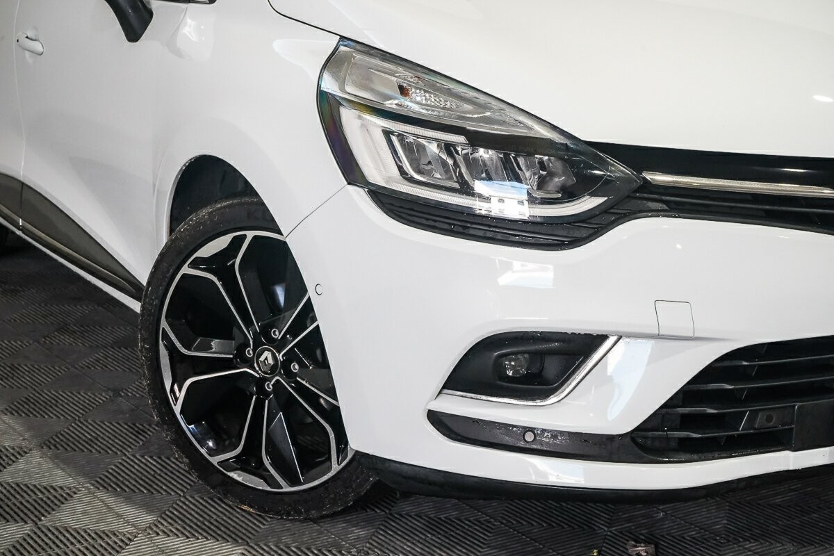 Renault Clio image 2