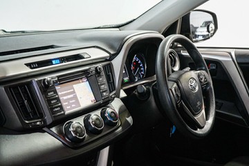 https://vehicle-cdn.autoleague.cloud/17009_11018956_13.jpg