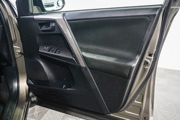 https://vehicle-cdn.autoleague.cloud/17009_11018956_17.jpg