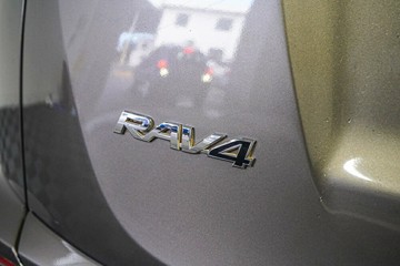 https://vehicle-cdn.autoleague.cloud/17009_11018956_18.jpg