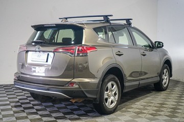 https://vehicle-cdn.autoleague.cloud/17009_11018956_5.jpg