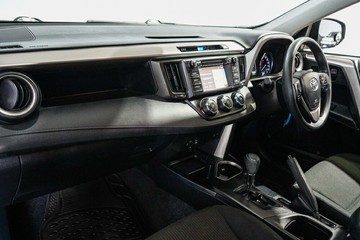 https://vehicle-cdn.autoleague.cloud/17009_11018956_8.jpg