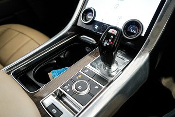 https://vehicle-cdn.autoleague.cloud/17009_11018970_16.jpg