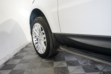 https://vehicle-cdn.autoleague.cloud/17009_11018970_4.jpg