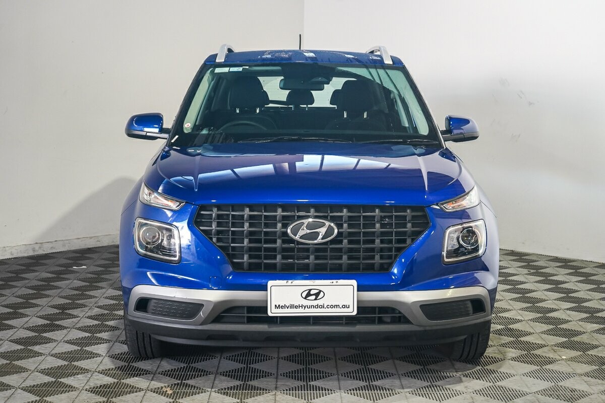 Hyundai Venue image 3