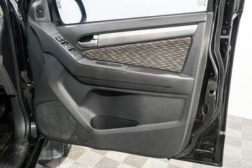 https://vehicle-cdn.autoleague.cloud/17009_11018980_10.jpg