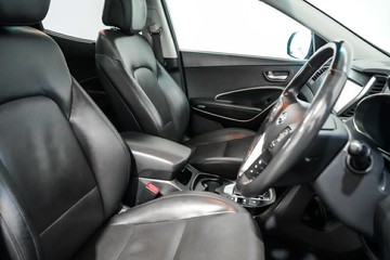 https://vehicle-cdn.autoleague.cloud/17009_11018984_15.jpg
