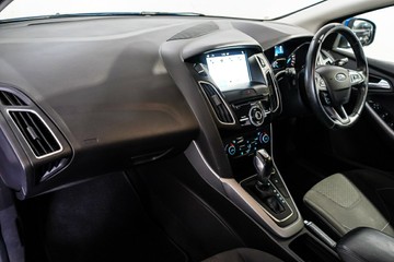 https://vehicle-cdn.autoleague.cloud/17009_11018987_17.jpg