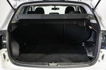 https://vehicle-cdn.autoleague.cloud/17009_11018993_9.jpg