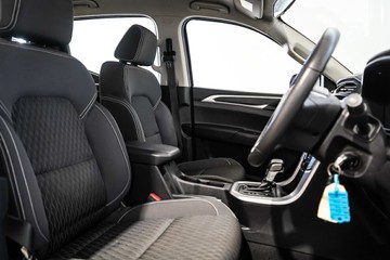 https://vehicle-cdn.autoleague.cloud/17009_11018997_16.jpg