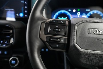 https://vehicle-cdn.autoleague.cloud/17009_11019008_14.jpg
