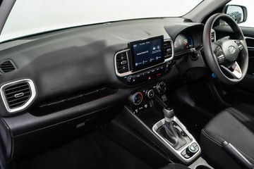 https://vehicle-cdn.autoleague.cloud/17009_11019010_11.jpg