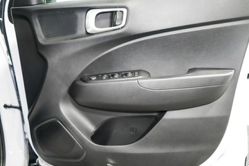 https://vehicle-cdn.autoleague.cloud/17009_11019010_18.jpg
