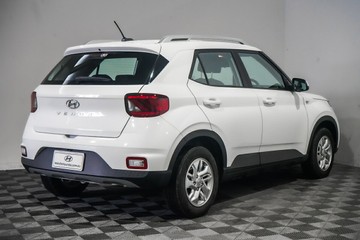 https://vehicle-cdn.autoleague.cloud/17009_11019010_7.jpg