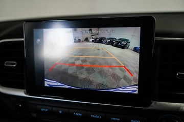 https://vehicle-cdn.autoleague.cloud/17009_11019013_16.jpg