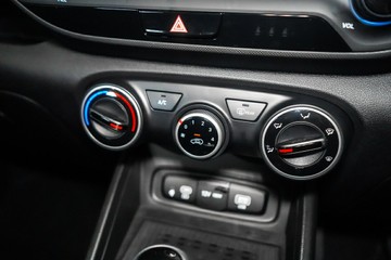 https://vehicle-cdn.autoleague.cloud/17009_11019013_18.jpg
