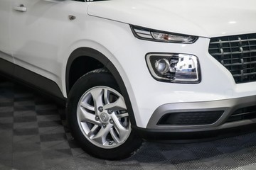 https://vehicle-cdn.autoleague.cloud/17009_11019013_2.jpg