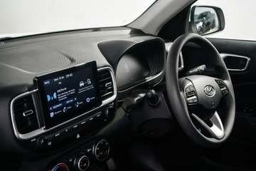 https://vehicle-cdn.autoleague.cloud/17009_11019013_22.jpg